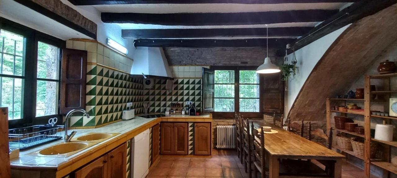La Fabrica De Targarona Villa Sant Pere de Torello Luaran gambar