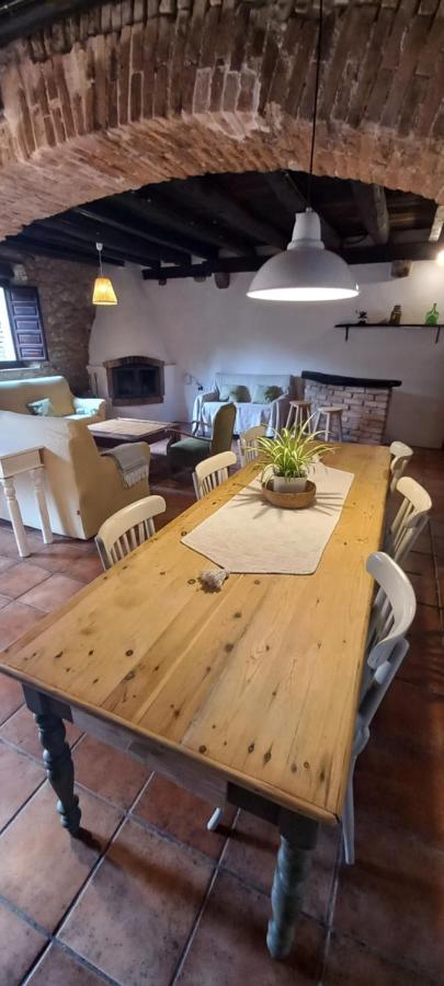 La Fabrica De Targarona Villa Sant Pere de Torello Luaran gambar