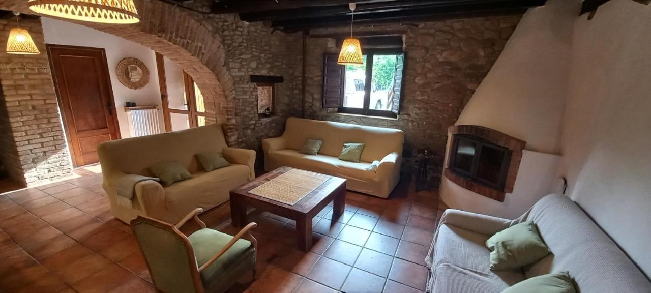 La Fabrica De Targarona Villa Sant Pere de Torello Luaran gambar