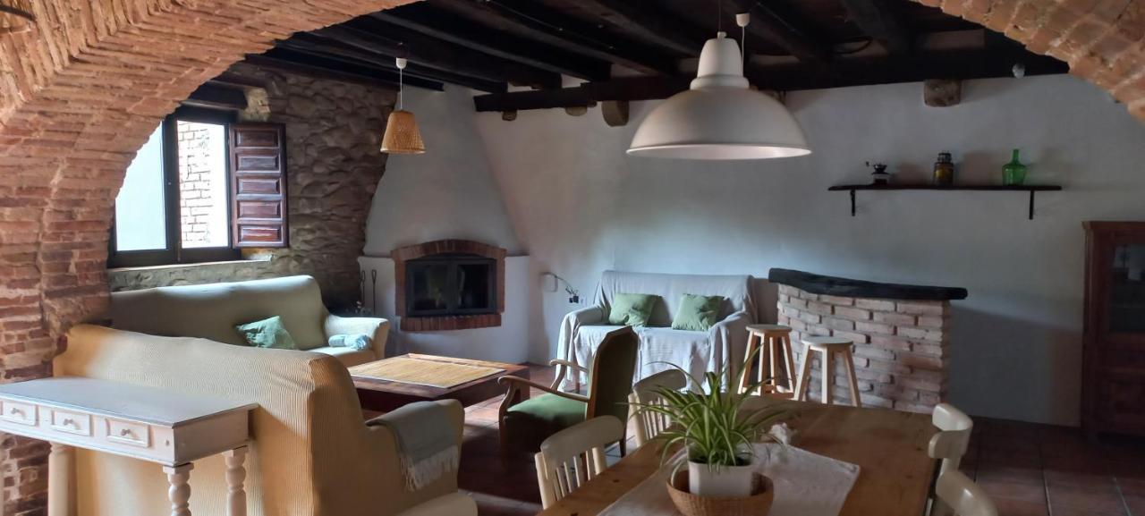 La Fabrica De Targarona Villa Sant Pere de Torello Luaran gambar